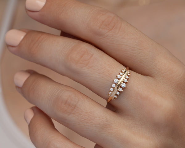 Vega Tapering Diamond Ring (Ready to Ship)