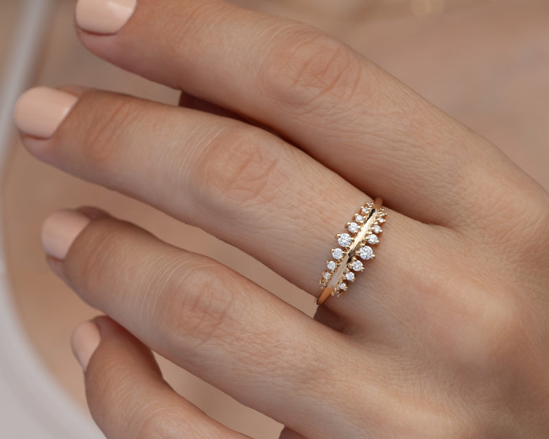 Vega Tapering Diamond Ring (Ready to Ship)