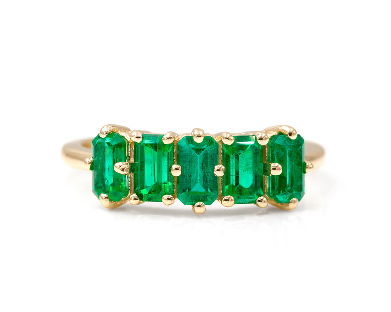 Emerald Willa Ring